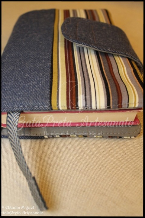 Capa para livros de bolso Stripes3.JPG