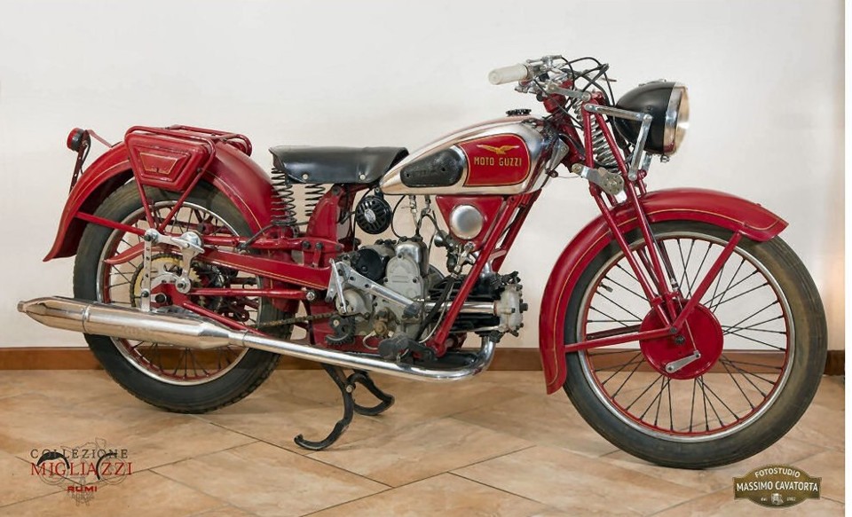 Moto-GuzziAirone250.jpg