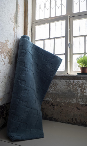 max1024_Cross_Rug_Blue_1.jpg max1024_Cross_Rug_Blue_1.jpg