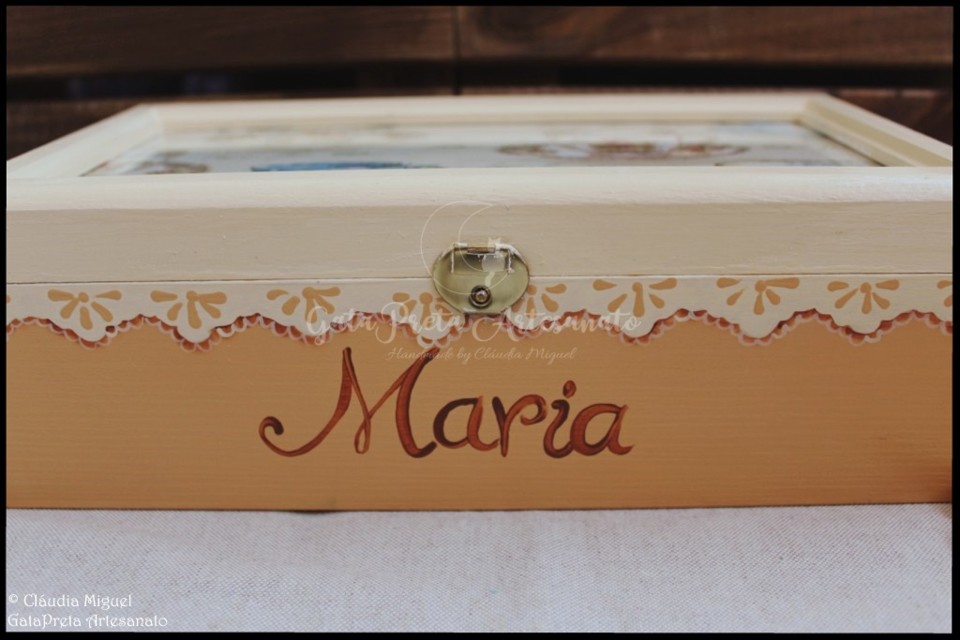 Caixa de chá Antiques2.jpg