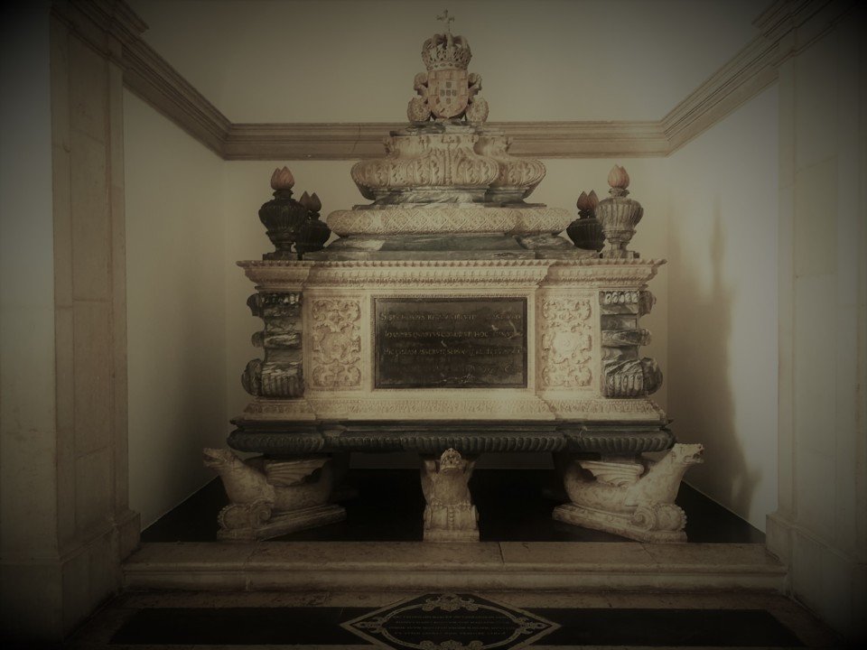 tumulo de d joao iv.jpg tumulo de d joao iv.jpg