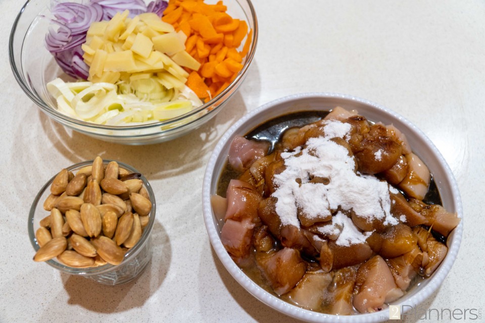 Chinese Almond Chicken - The2Planners