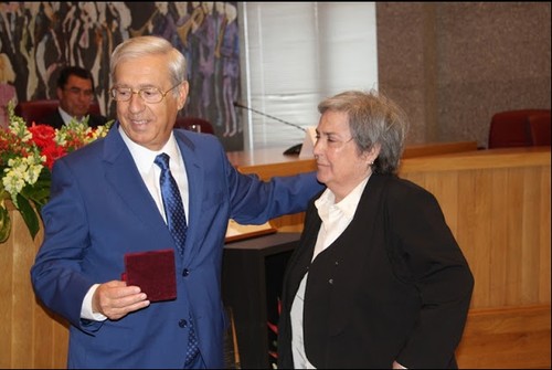 dina agraciada medalha ouro_carregaldosal_18julho2