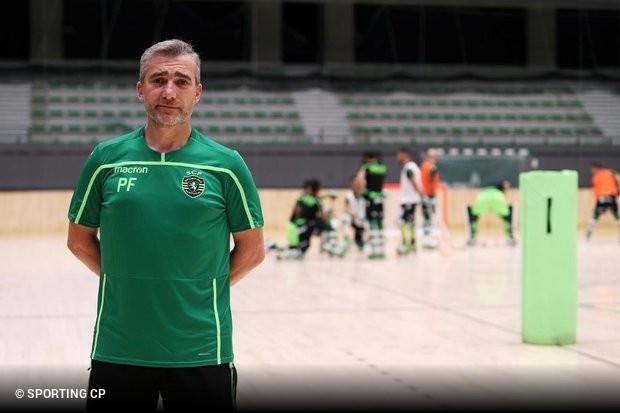 paulo-freitas-parece-que-brincamos-ao-hoquei-[1].j