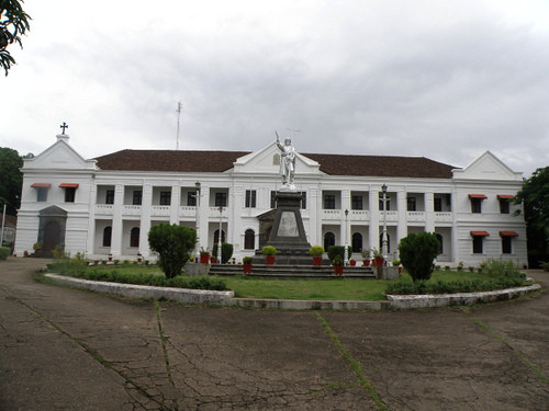 Paço patriarcal de Goa.jpg