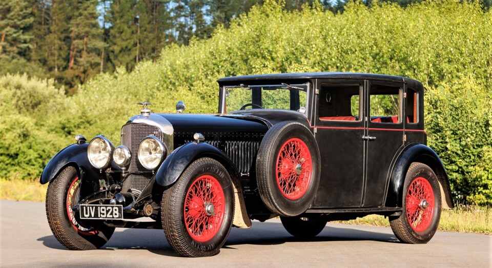 1929_Bentley_Speed_Six_Sports_Saloon_19_qlfaka (1)
