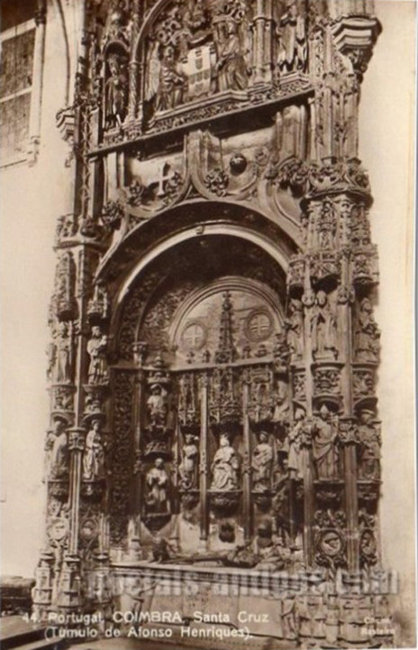 Mosteiro de Santa Cruz. Túmulo de D. Afonso Henri