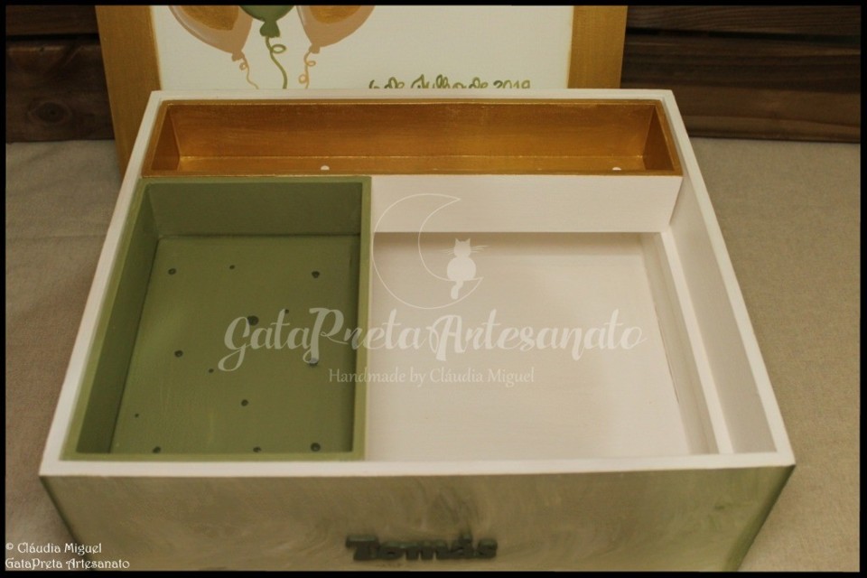 Caixa de batizado e livro honra Earth Tones6.JPG