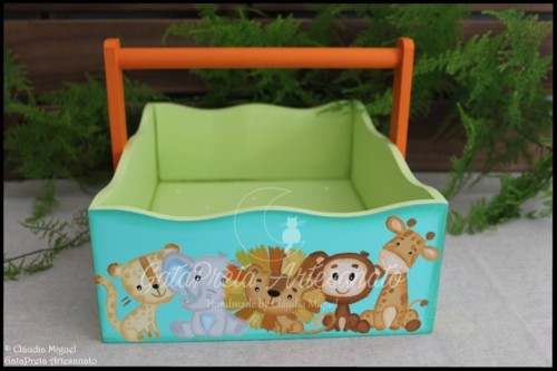 Cesta e caixa cúbica Amigos da Selva2.JPG