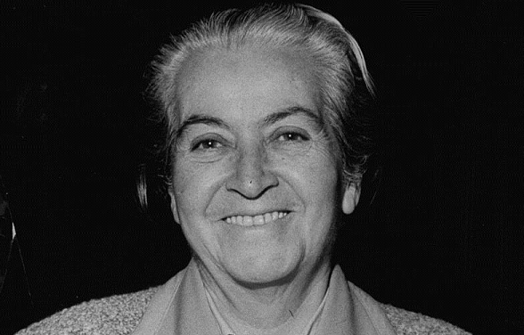 Gabriela Mistral.png