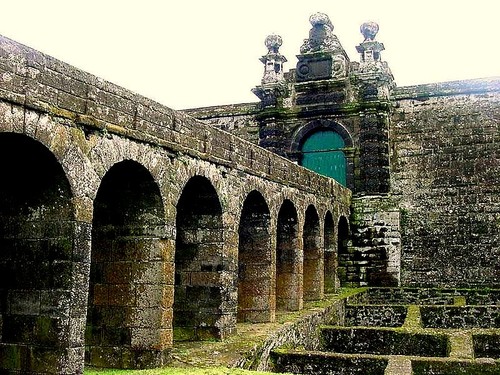 As portas falsas do Castelo...símbolo da nossa valentia...