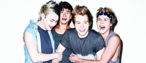 5 SECONDS OF SUMMER  Lançam disco ao vivo a 15 de dezembro