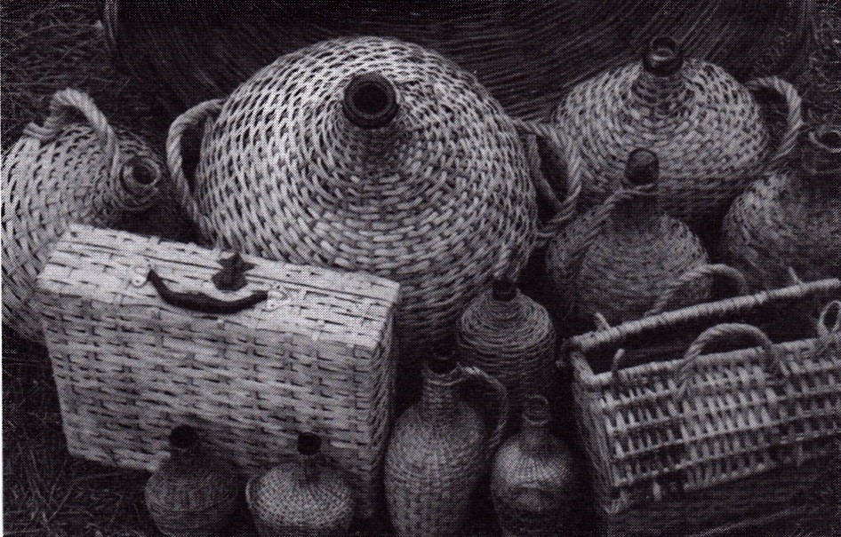 Artigos semelhantes aos fabricados pela familia Tr