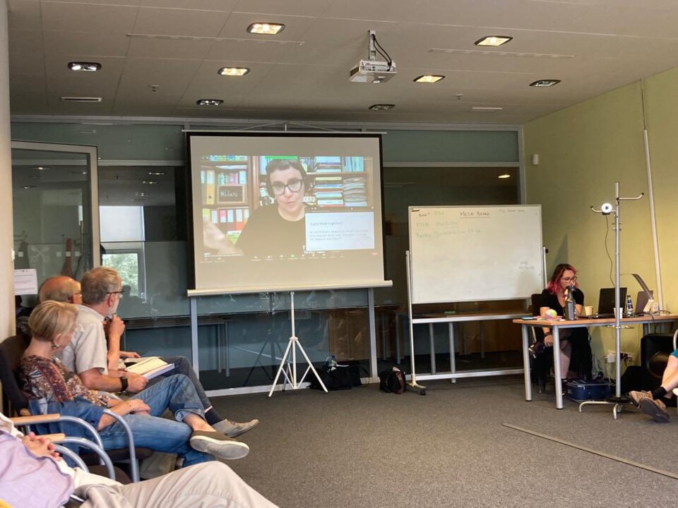 foto da conferência em regime híbrido