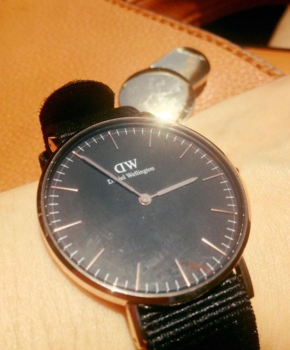 danielwellington_contosdameninamulher.jpg