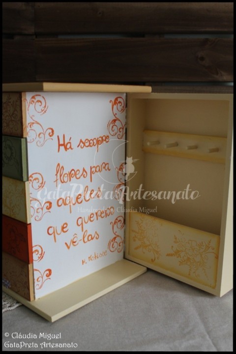 Caixa guarda-jóias com gavetas Orange Garden5.JPG