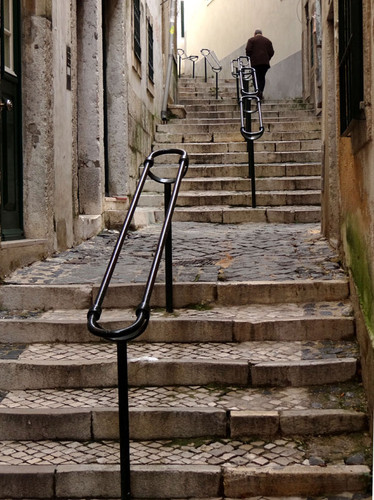 alfama.jpg alfama.jpg