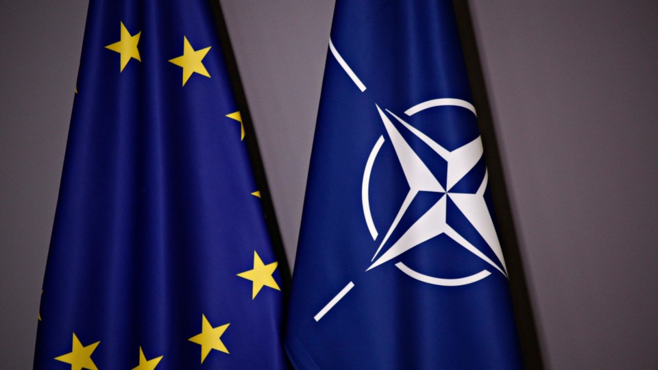EU-NATO flags.jpg