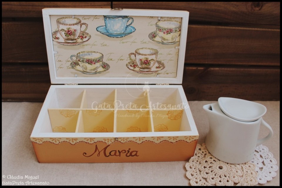 Caixa de chá Antiques3.jpg