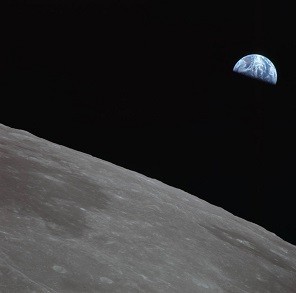 apollo_11_final_earthrise_photos_seq_2_jul_21_1969