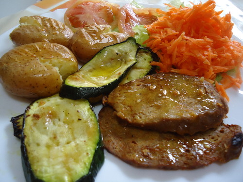 Seitan Grelhado com Batata a Murro