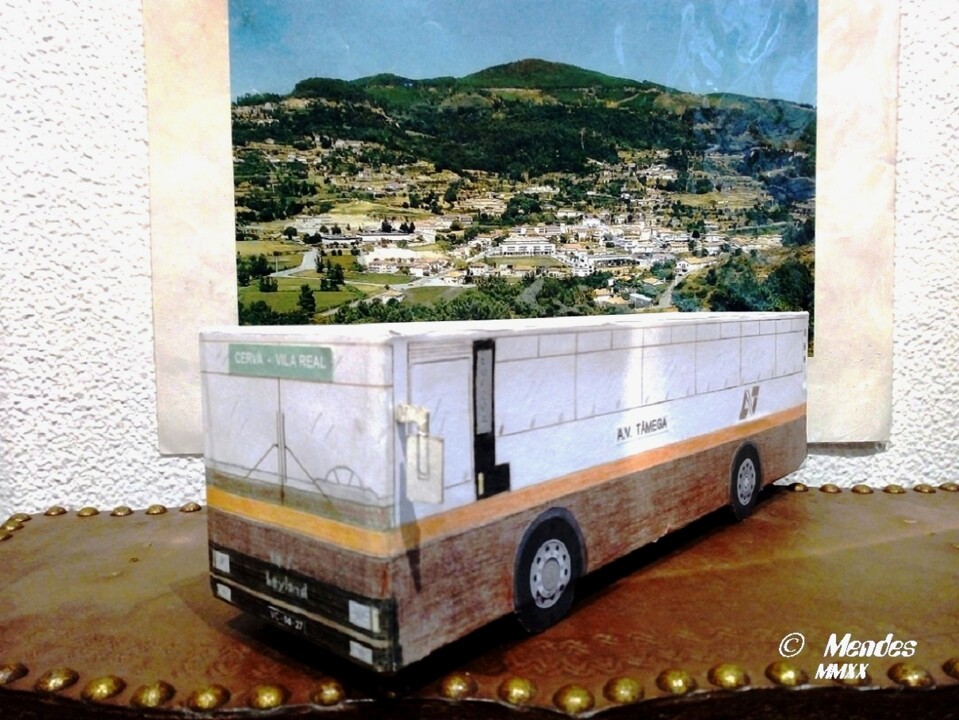 Vila de Cerva - Maquete Autocarro "Auto Viação do Tâmega Lda" - 1987 - Memórias. 
