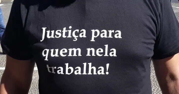 CamisolaPreta-JusticaParaQuemNelaTrabalha.jpg