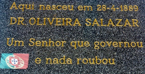 salazar_placa.jpg salazar_placa.jpg
