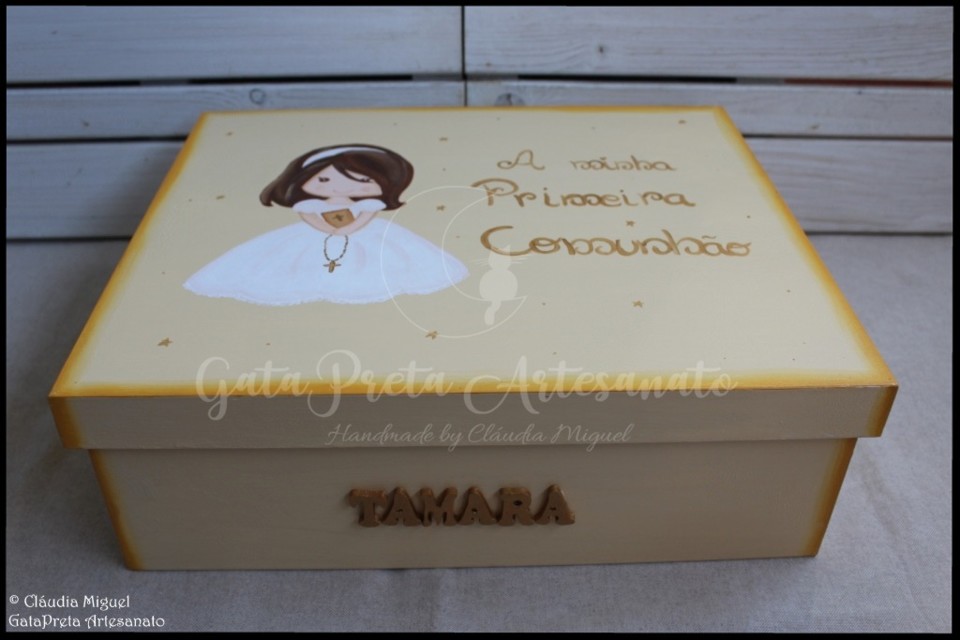 Caixa 1ª Comunhão Menina de Branco1.JPG
