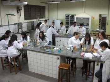 Laboratório de Química.jpg