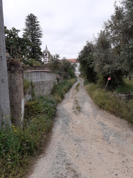 Azinhaga Poço Cães. Araucária. Igreja e adro. Foto Original. 2021.05.22.jpg