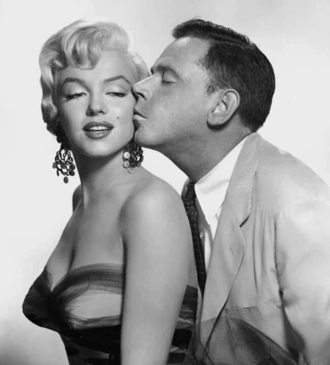 338008540_1906541176375183_8295032874474173111_n.j