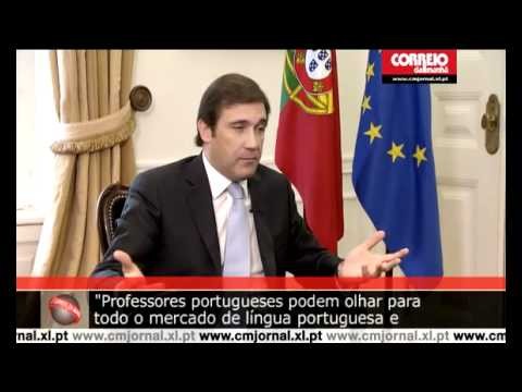 passos acoselha professores a emigrar.jpg