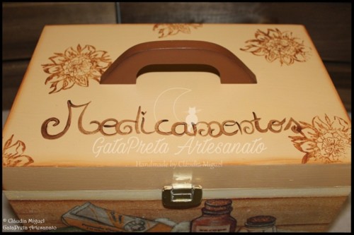 Caixa de medicamentos Remédios MilagrososIV-3.JPG