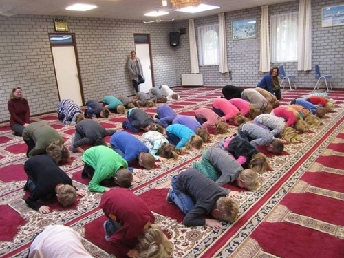 islamic_brainwashing_kids-vi.jpg