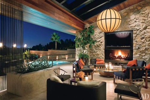 item6.rendition.slideshowHorizontal.jennifer-anist