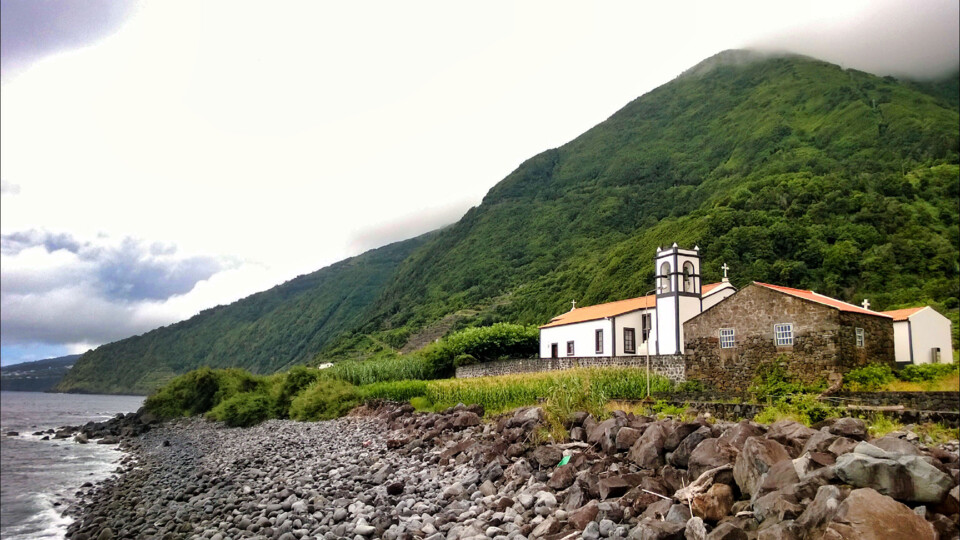 ILha de São Jorge Fajã.jpg