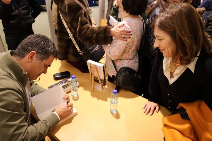 apresentação do livro_Filipe Machado.JPG