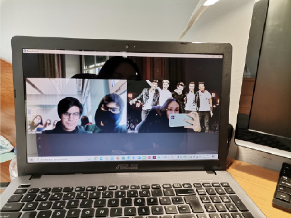 Captura de ecrã 2021-03-08, às 11.19.37.png