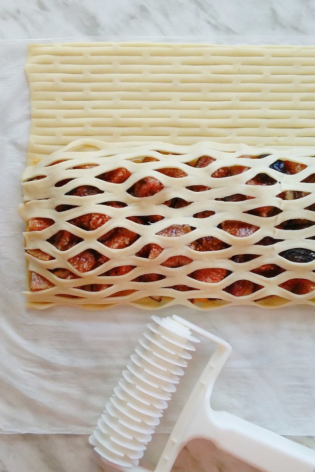 pastel folhado com amêndoa e figos (Dartois de figos frescos)