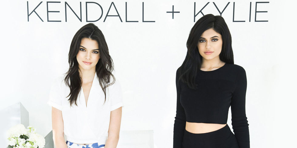 landscape-1453999745-elle-kendall-kylie-index.jpg