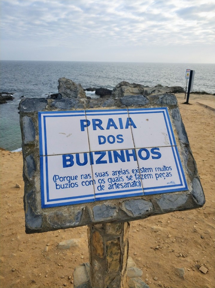 Praia dos Buizinhos.jpg Praia dos Buizinhos.jpg