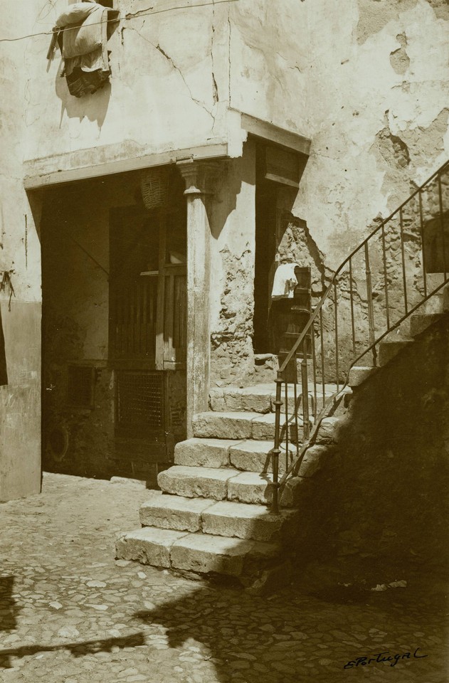 Pátio do Carrasco, sd, foto do espólio de Eduard Pátio do Carrasco, sd, foto do espólio de Eduard