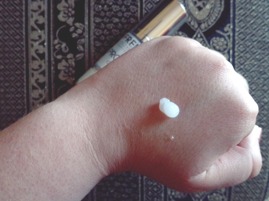  Freedom Pro Studio base de maquilhagem matificante | Notino.pt