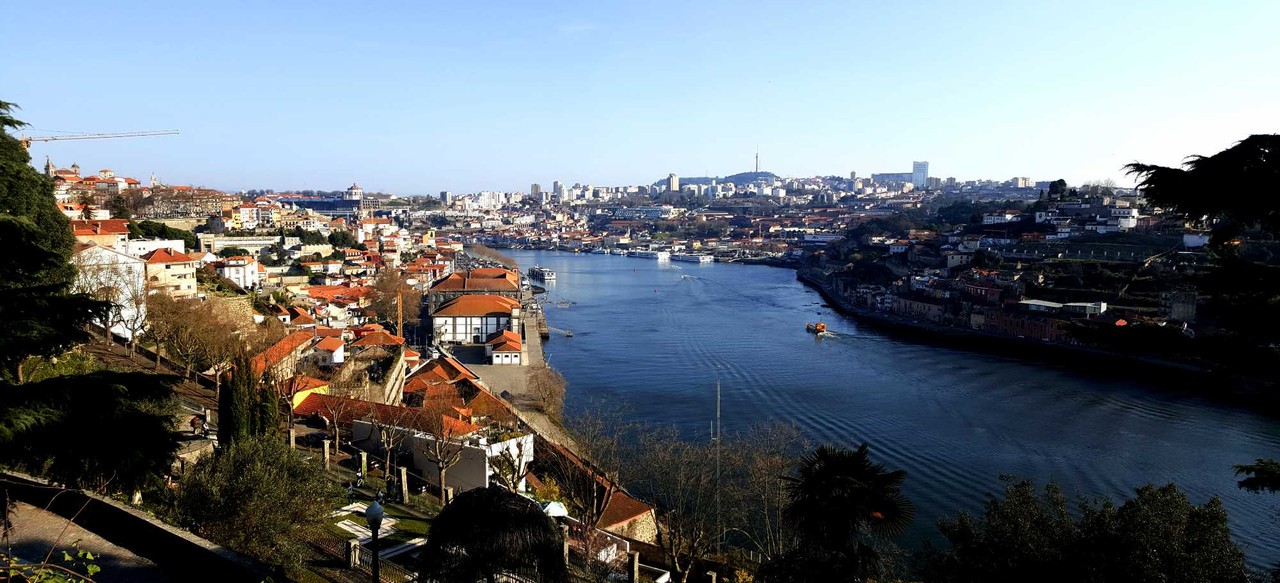 Porto e Gaia que o Douro une.jpg