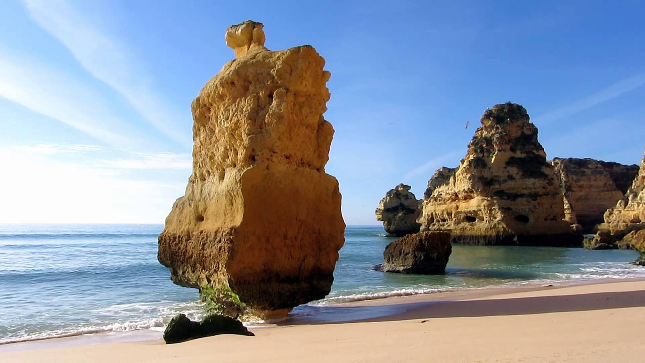praia da marinha.jpg