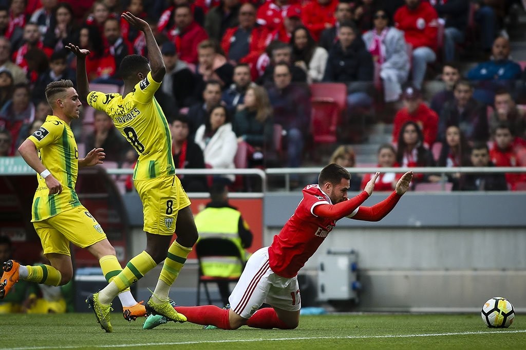 Db40f9IW0AAzwYF.jpg Db40f9IW0AAzwYF.jpg