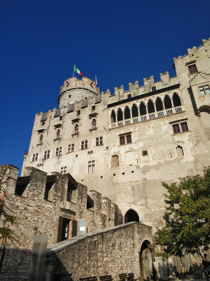 Castelo de Buonconsiglio, Trento.jpg