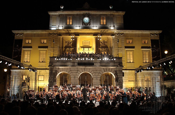 Festival-ao-Largo-Sao-Carlos.jpg Festival-ao-Largo-Sao-Carlos.jpg