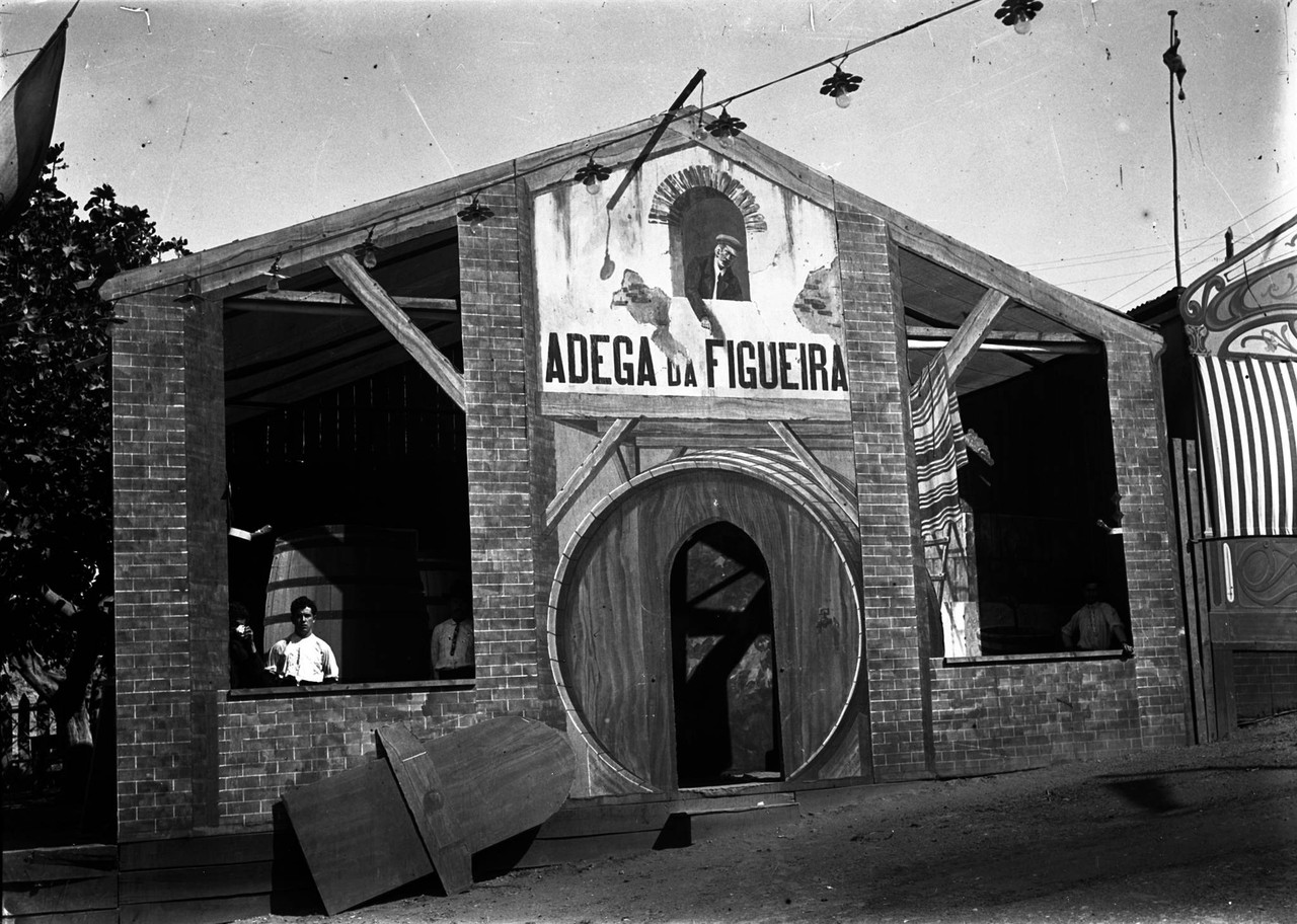 Parque Eduardo VII, pavilhão na feira de Agosto, 